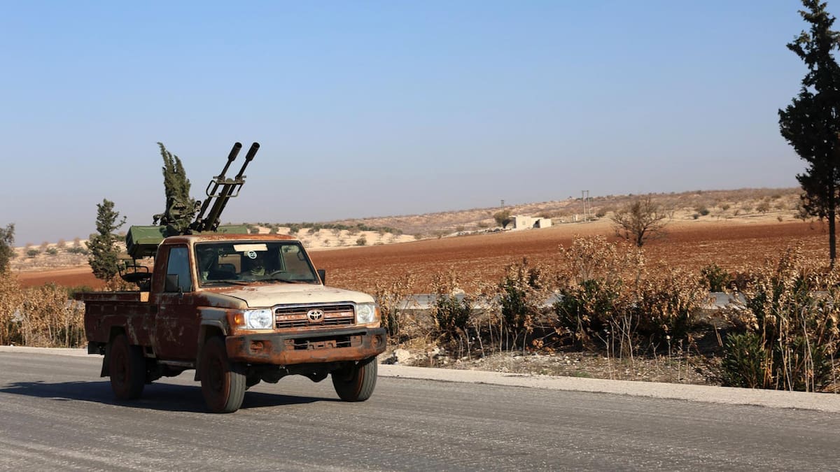 Presencia de los rebeldes en las calles de Siria. Foto: EFE.