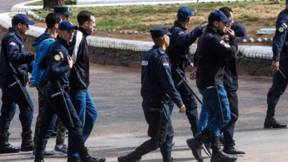 Presos fugados de una cárcel de Paraguay. Foto: NA.