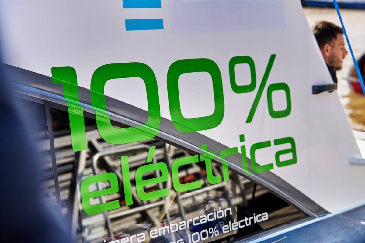 Primera embarcación eléctrica de pasajeros en la Argentina. Foto: Prensa.
