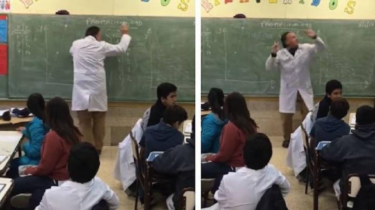 Profesor enseña al ritmo de Despacito