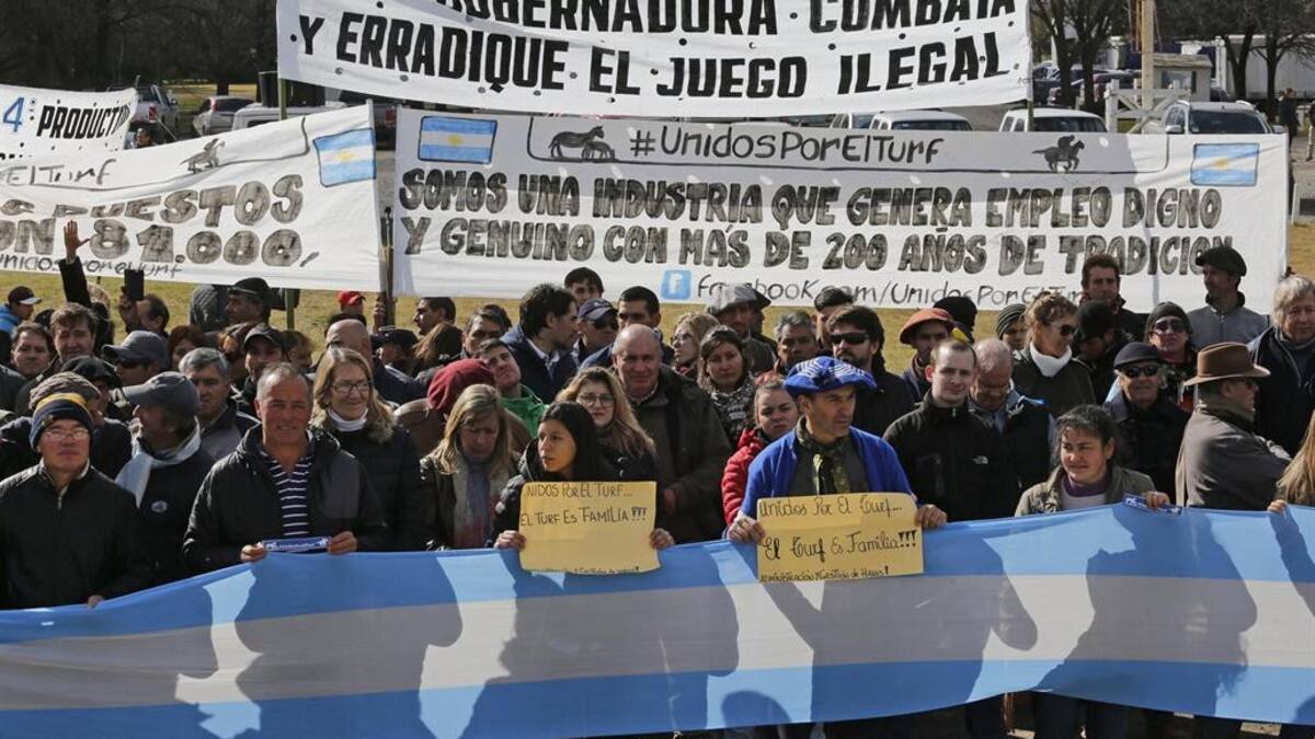 Protesta del Turf contra Vidal