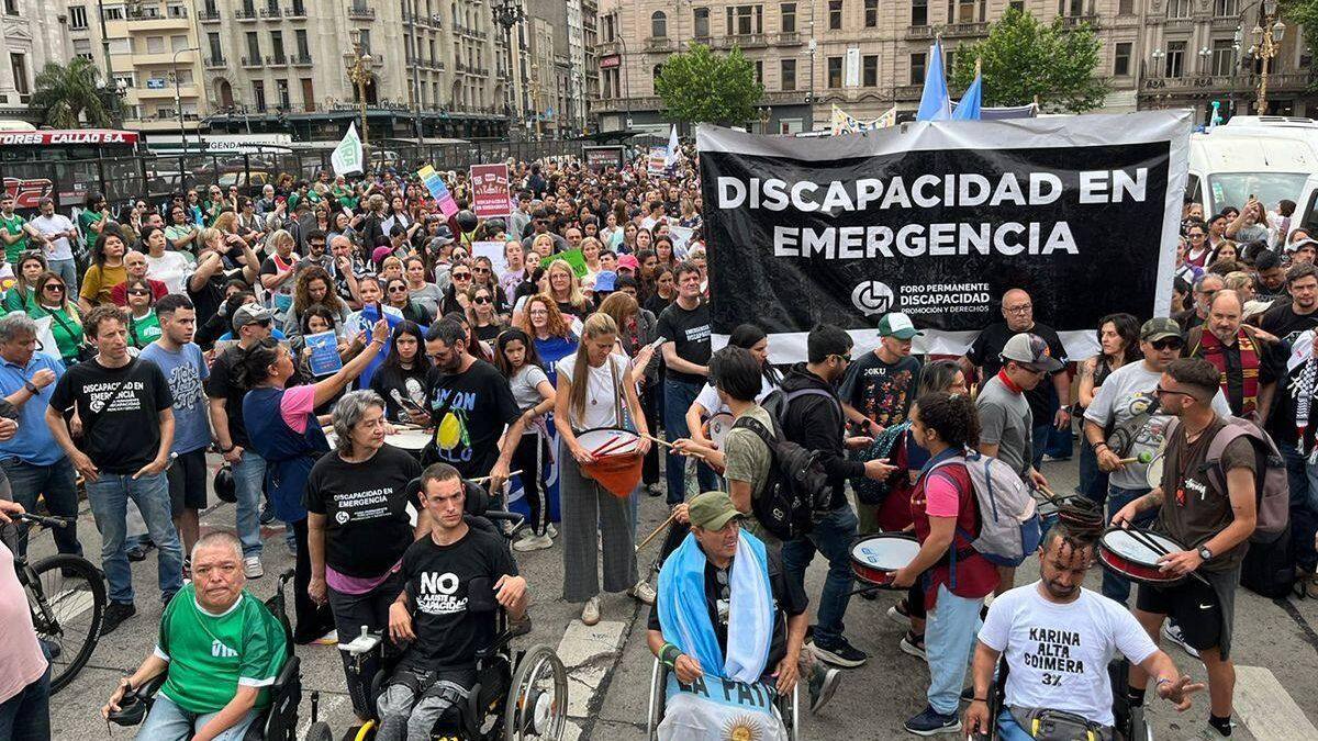 Protesta en el Ministerio de Salud: pidieron que se cumpla la Ley de Emergencia en Discapacidad