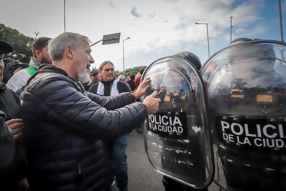 Protesta en General Paz por el cierre de pymes.