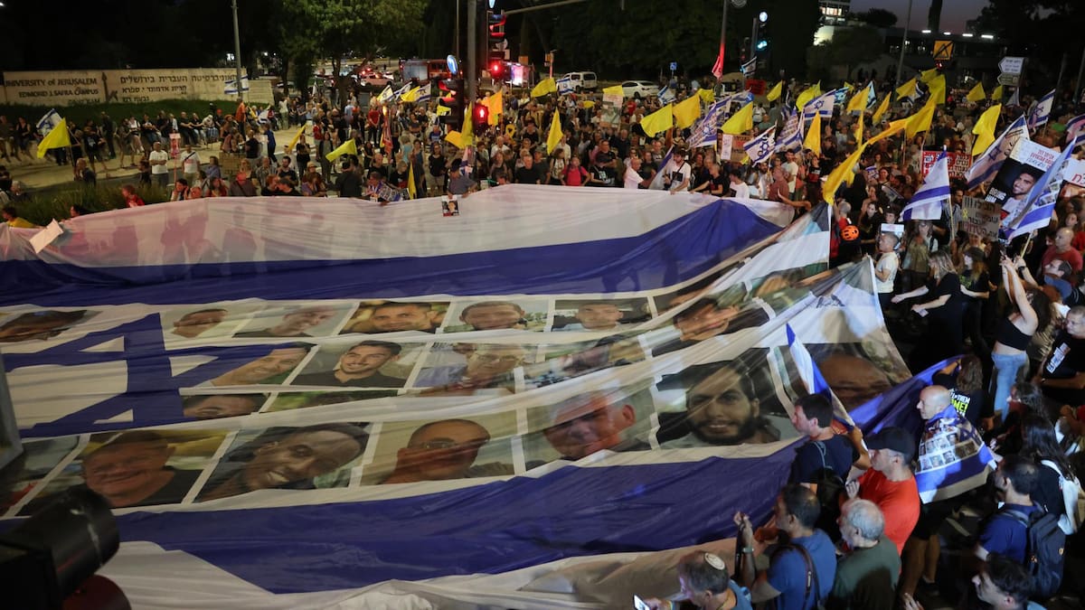 Protesta por los rehenes israelíes detenidos en Gaza.
