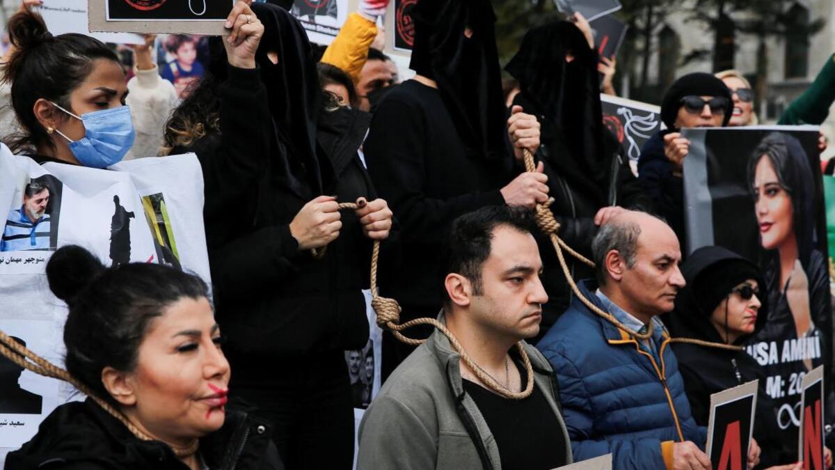 Protestas contra el régimen islámico en Irán, tras las revueltas civiles. Foto: Reuters.