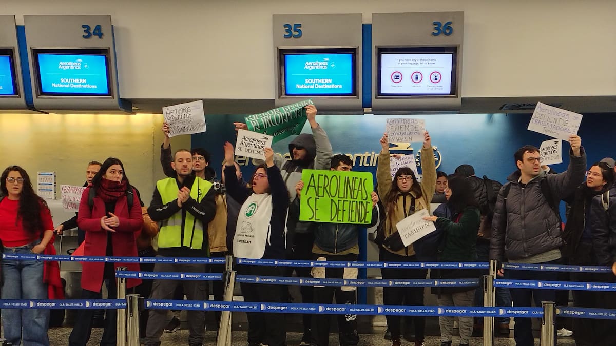 En la previa del fin de semana largo, demoras en Aeroparque: pasajeros afectados por protesta de trabajadores