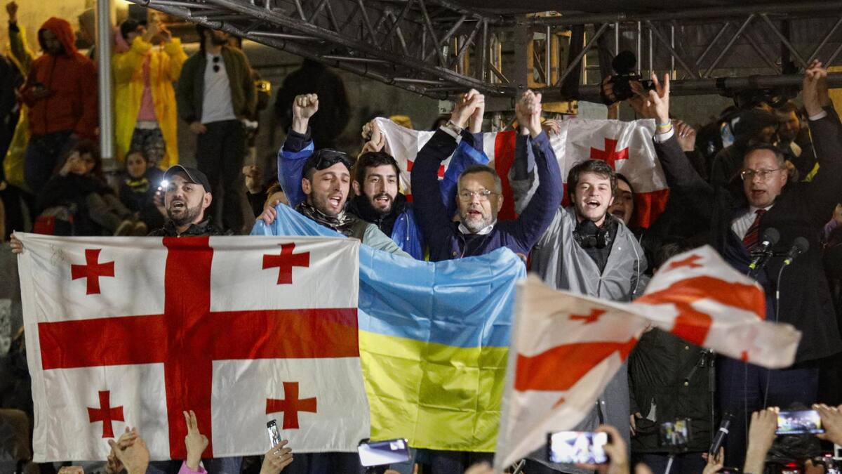 Protestas en Georgia por la ley rusa. Foto EFE.