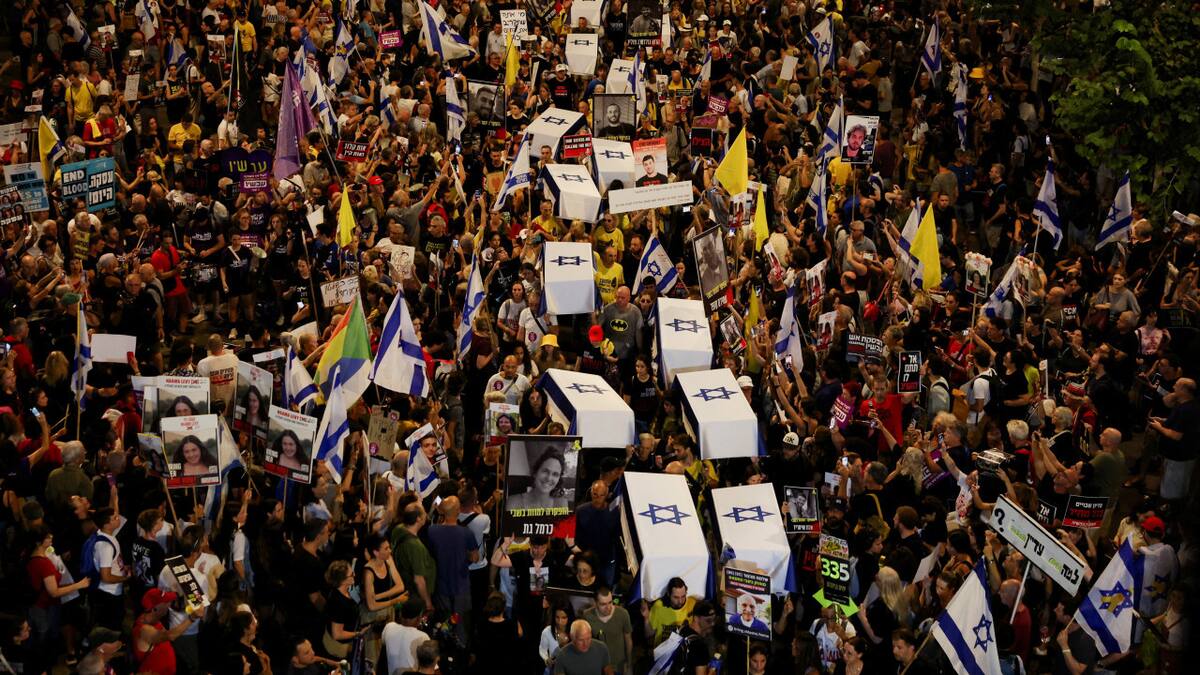 Protestas en Israel para exigir una tregua. Foto: Reuters