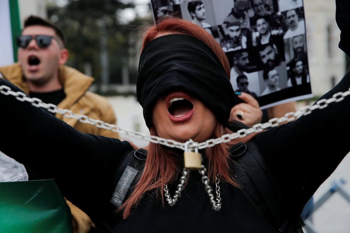 Protestas Irán por las condenas a muertes en involucrados en las protestas de Mahsa Amini. Foto: Reuters.