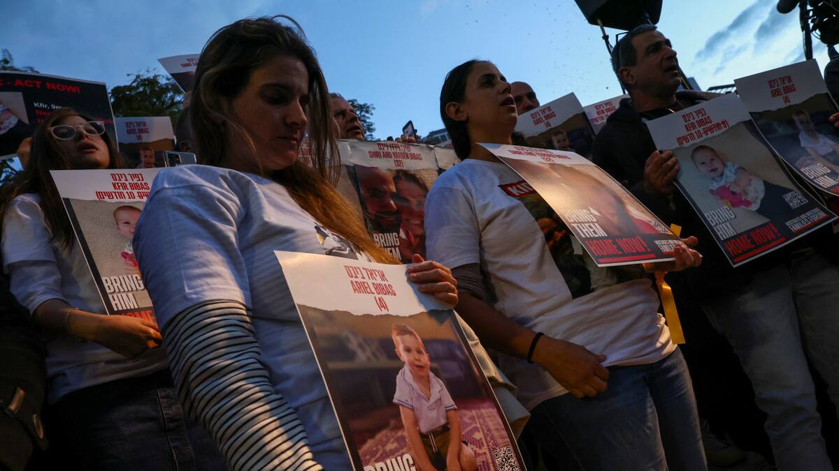 Protestas que pedían por la aparición de Kfir Bibas con vida. Foto: Reuters.