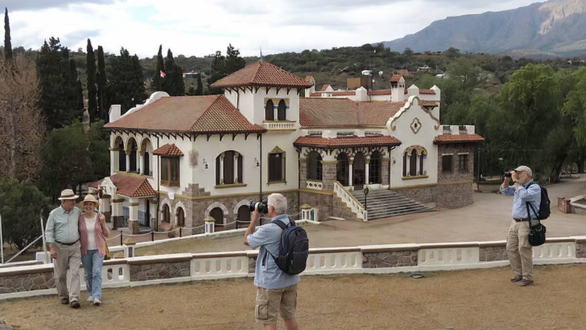 Pueblo Encanto