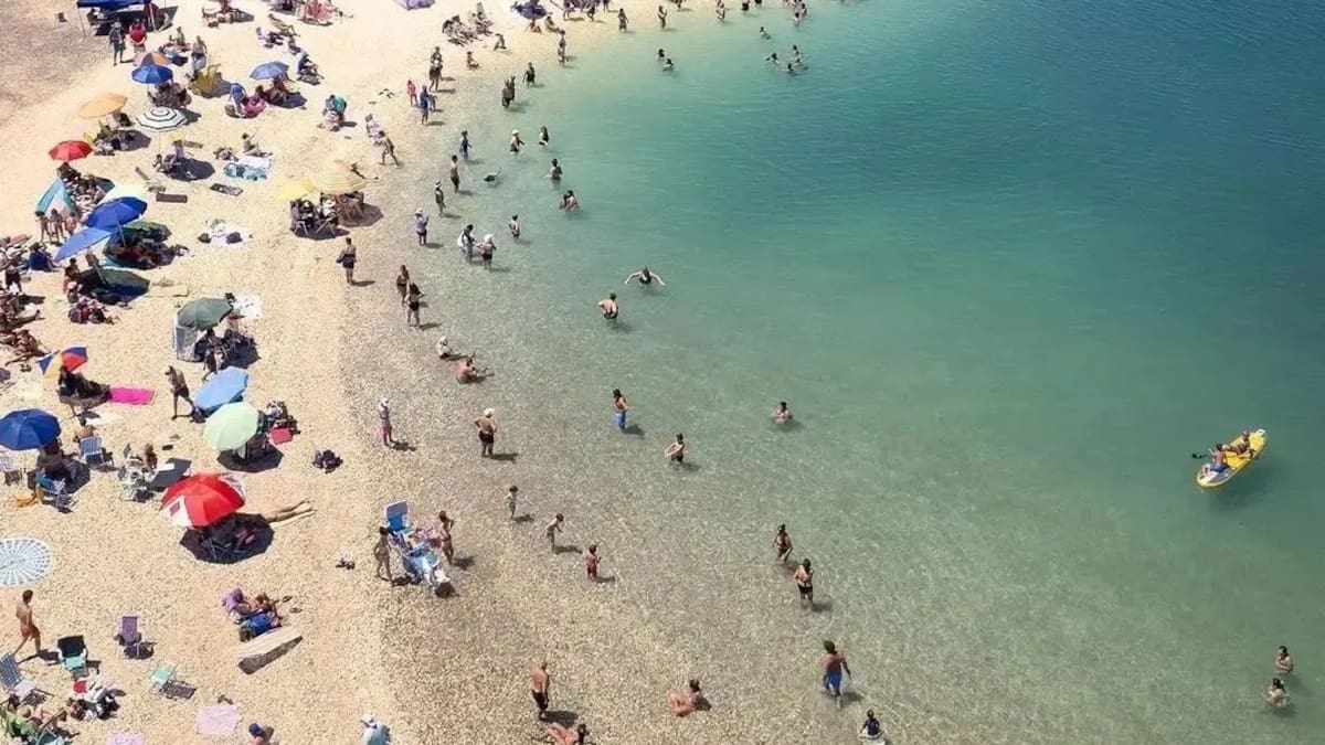 Parecen Brasil, pero están en la Patagonia: tres playas con aguas turquesas cálidas y arena blanca que deslumbran en Sudamérica