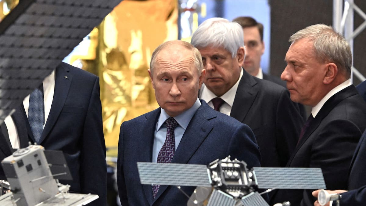 Putin visita un centro espacial y de cohetes en las afueras de Moscú. Foto: Reuters