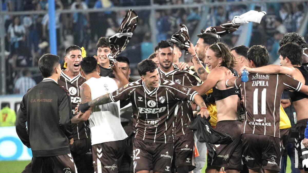 Racing vs Platense, Torneo Apertura. Foto: NA / Claudio Fanchi