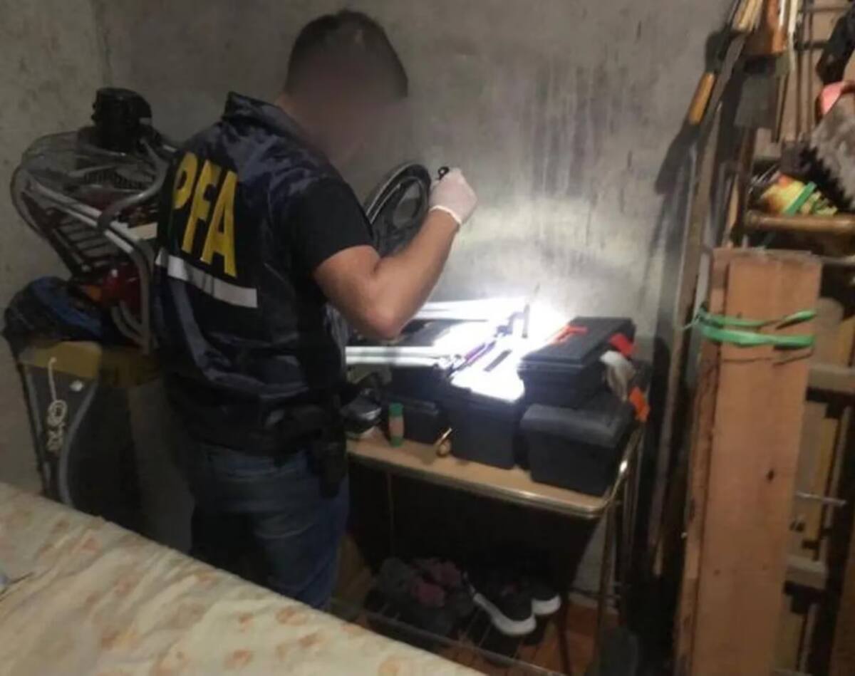 Realizaron un allanamiento en la casa del detenido. Foto: Ministerio de Seguridad de la Nación.