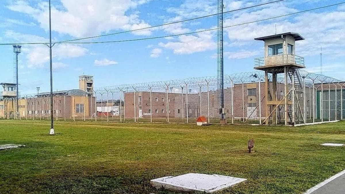 Recapturaron a tres de los ocho presos que se fugaron del penal de Piñero en Santa Fe