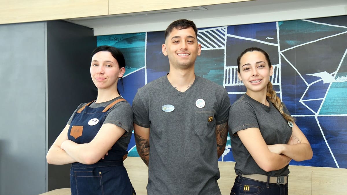 Empleo en Argentina: reconocida empresa gastronómica ofrece sueldos de hasta $1.660.000 a jóvenes sin experiencia