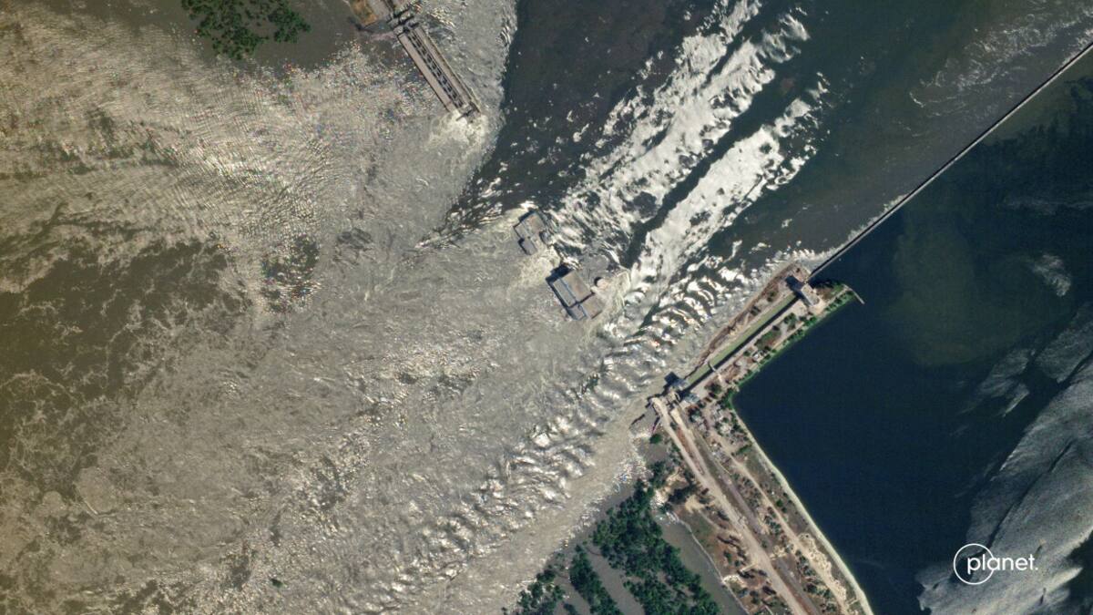 Represa Kajovka. Foto satelital Reuters