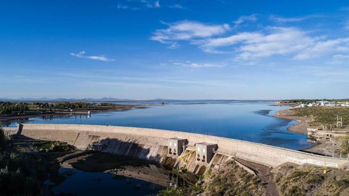 El Gobierno quitó a La Pampa el 50% de las regalías de la represa Los Nihuiles y escaló el conflicto con Mendoza