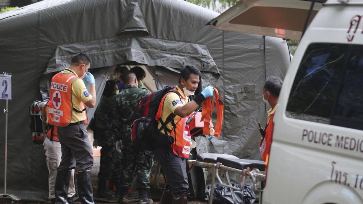 Rescate de niños en cueva de Tailandia - Agencia NA
