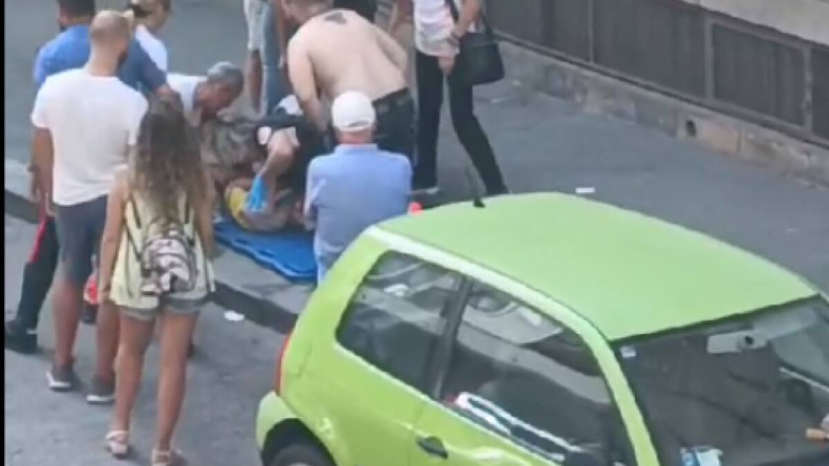 Rescate de una niña que cayó de un balcón en Italia. Foto: Captura de video.