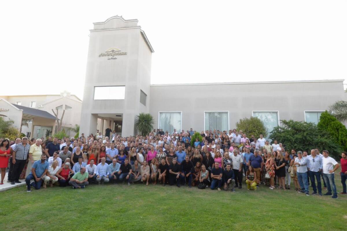 Reunión de gestión de Julio Garro en La Plata. Foto: Prensa.