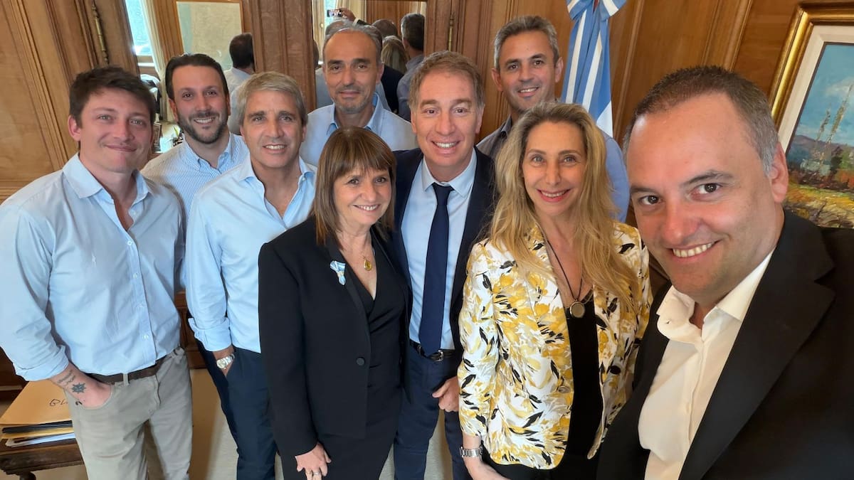 Reunión de La Libertad Avanza