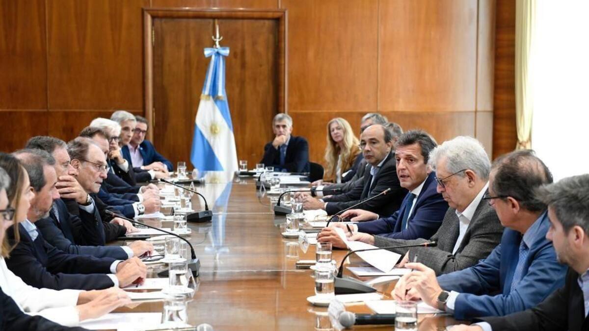 Reunión de Massa y bancos, foto Presidencia