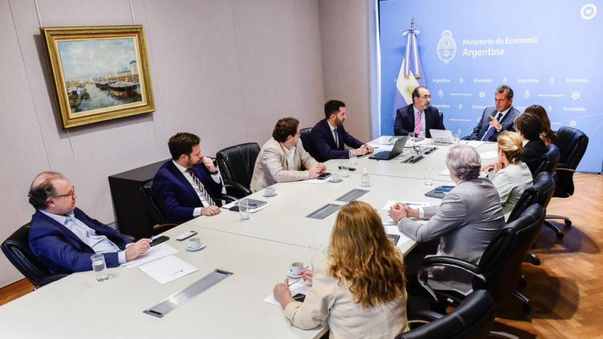 Reunión de Sergio Massa con directivos de la CAF. Foto: Prensa.