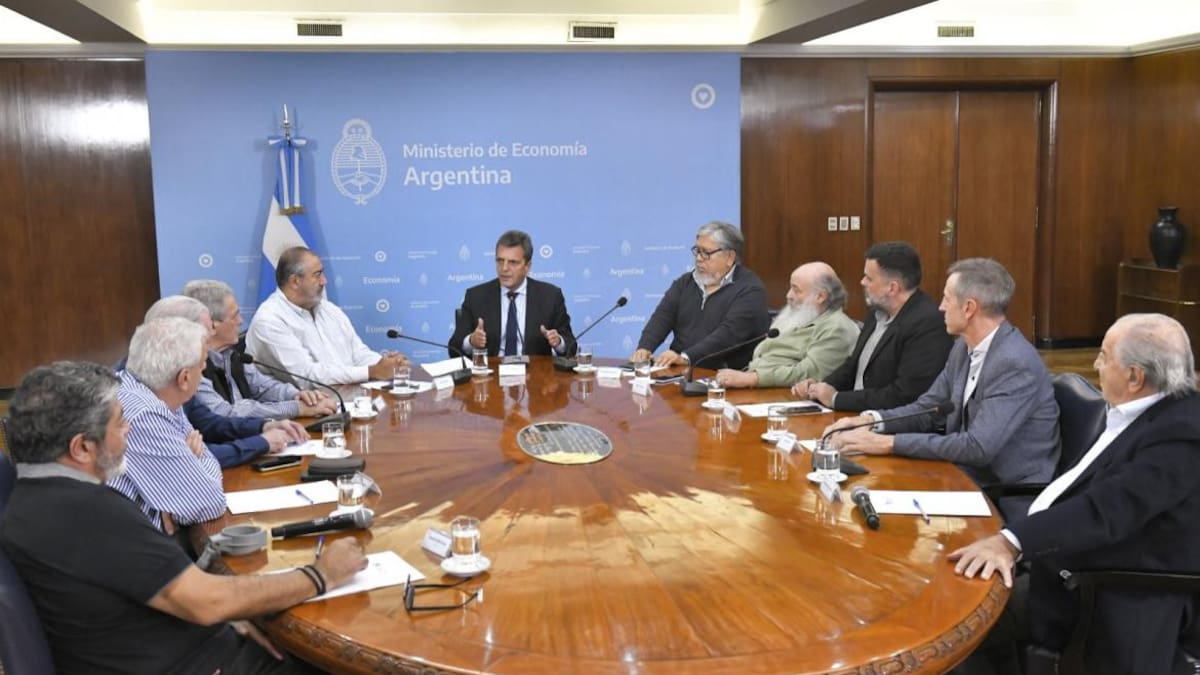 Reunión de Sergio Massa con sindicatos. Foto: Telam.