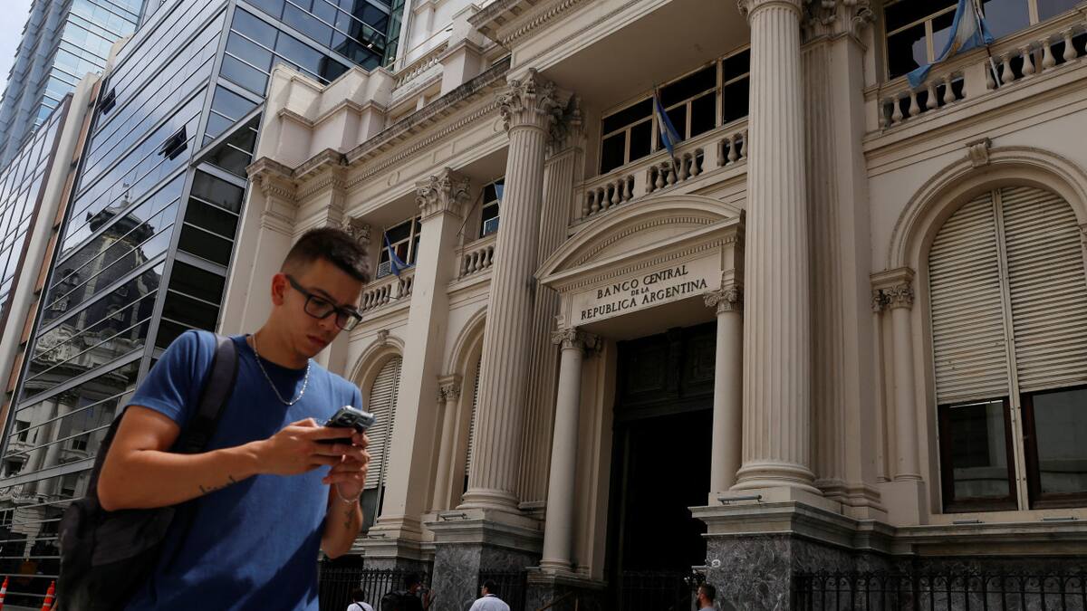 El Banco Central volvió a recortar las tasas de corto plazo en la previa de una licitación clave del Tesoro