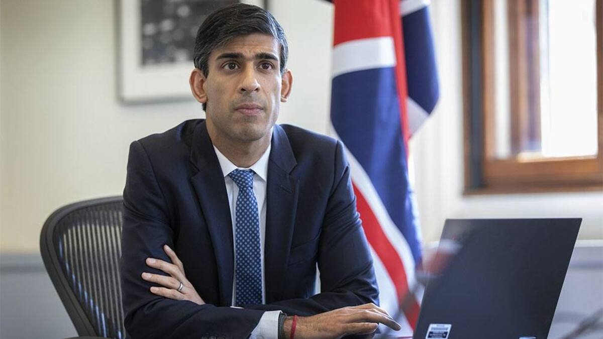 Exministro Sunak lanzó su candidatura para suceder a Truss como primer ministro británico