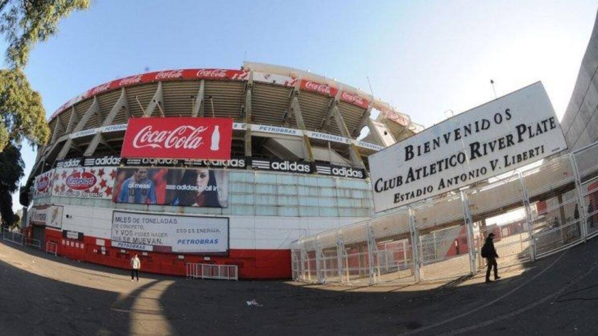 River - Club - Monumental