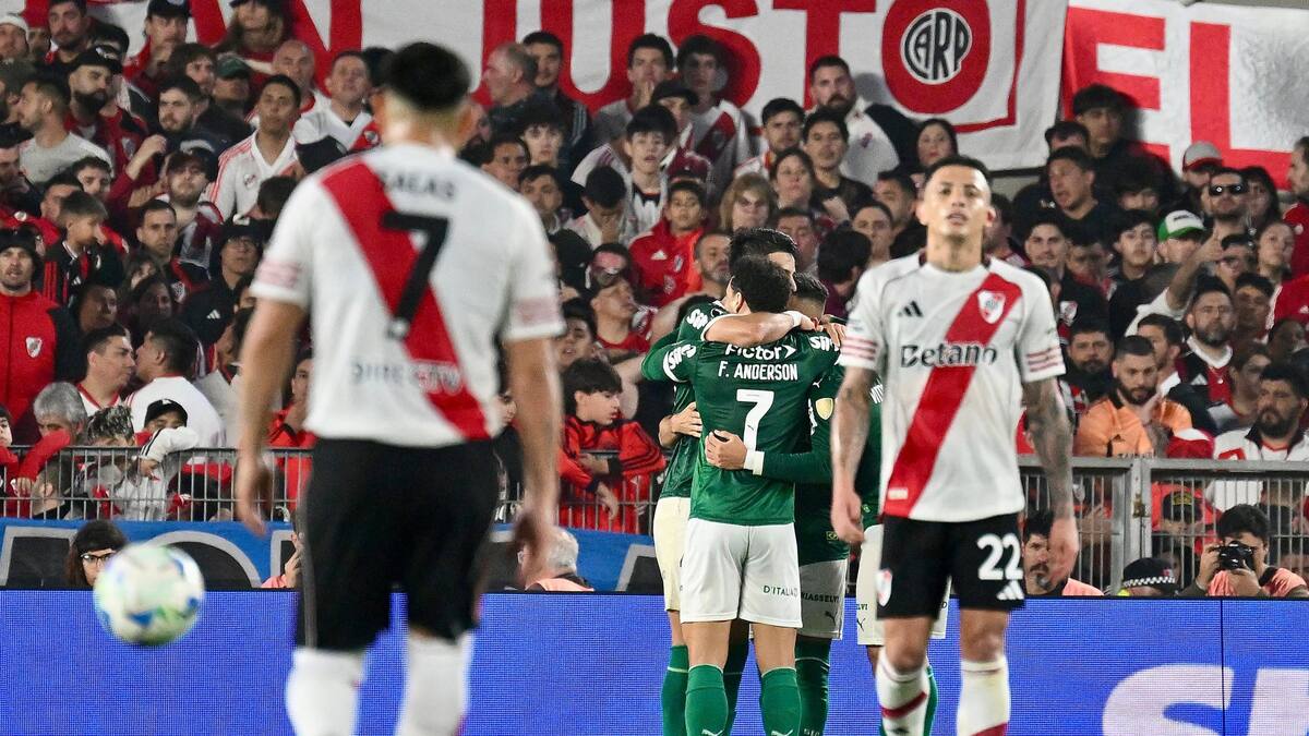 River Plate vs. Palmeiras en el estadio Mas Monumental, por el partido de ida de los cuartos de la Copa Libertadores 2025.
