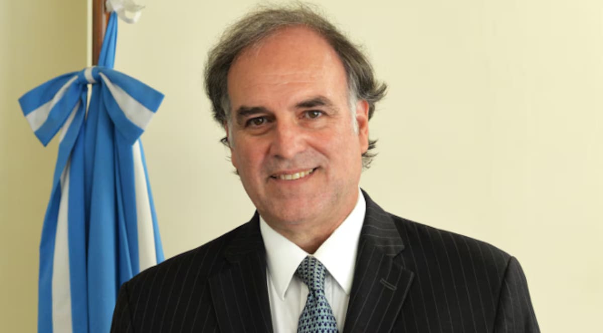 Roberto Silva, presidente de la Comisión Nacional de Valores.