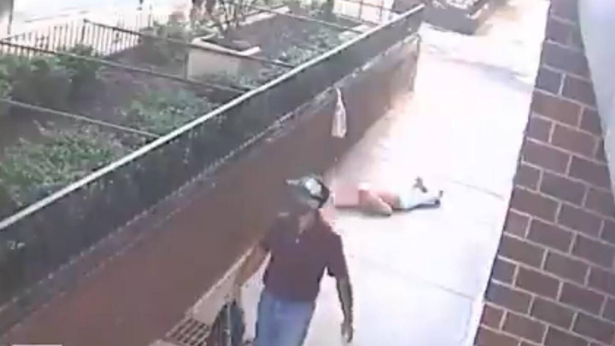 Robó a una mujer en Nueva York, la estranguló a plena luz del día y escapó tranquilo