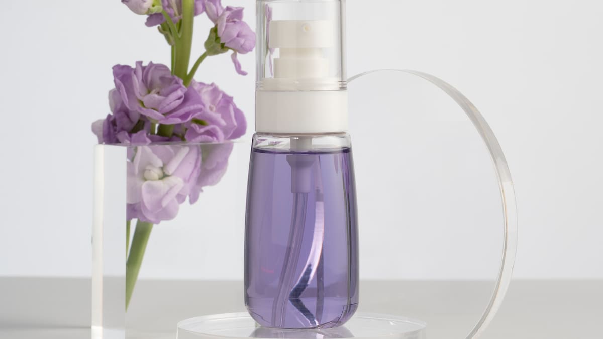 Cómo preparar un perfume casero para que la ropa huela siempre a limpio.