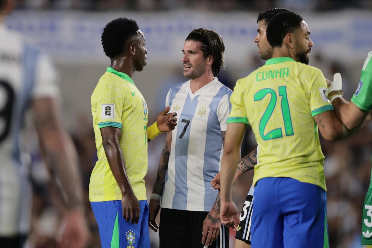 Rodrigo De Paul en el Argentina - Brasil por Eliminatorias. Foto: EFE.