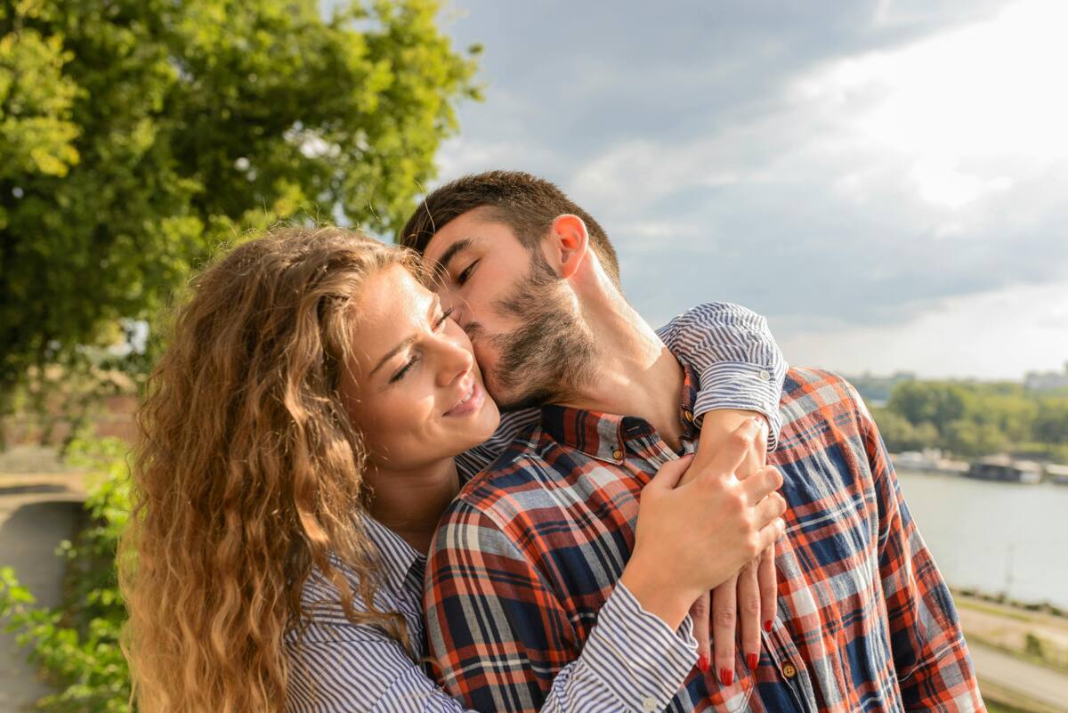 Romance, pareja, novios. Foto: Pexels.