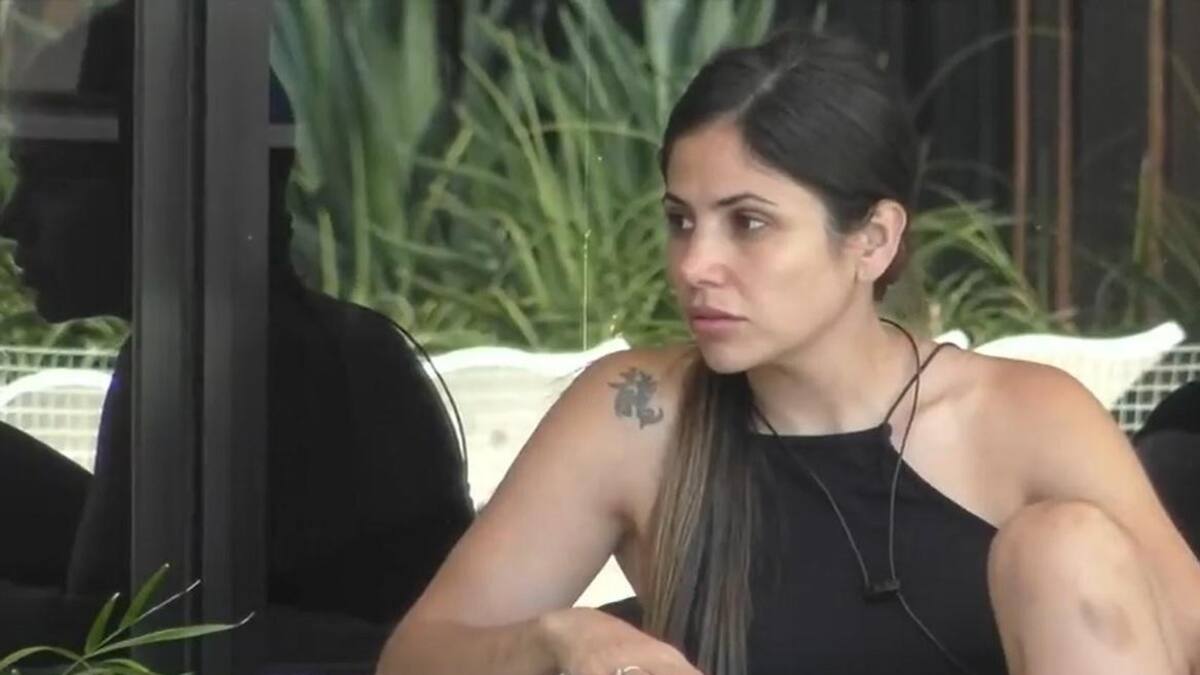 Romina Uhrig enojada. Foto: Captura Gran Hermano.
