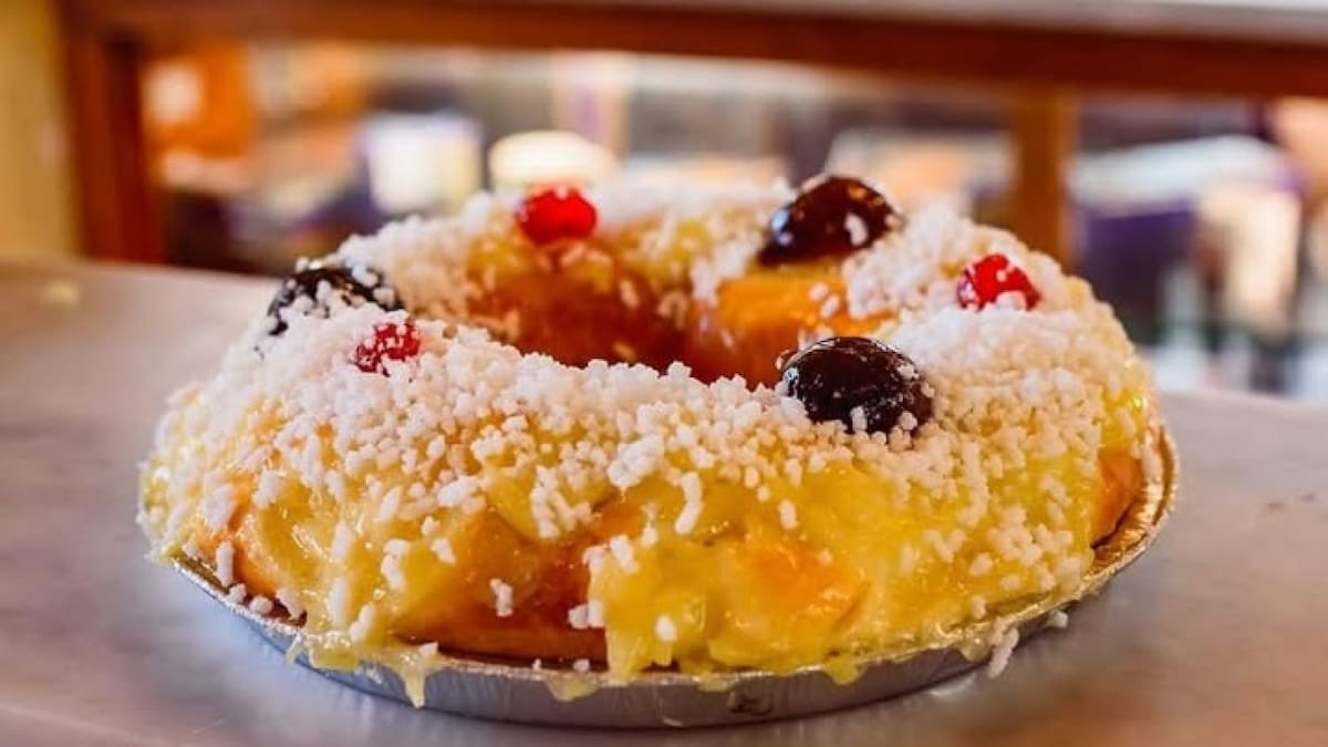 Parecidas, pero no iguales: ¿cuál es la diferencia entre la rosca de Reyes y la de Pascua?