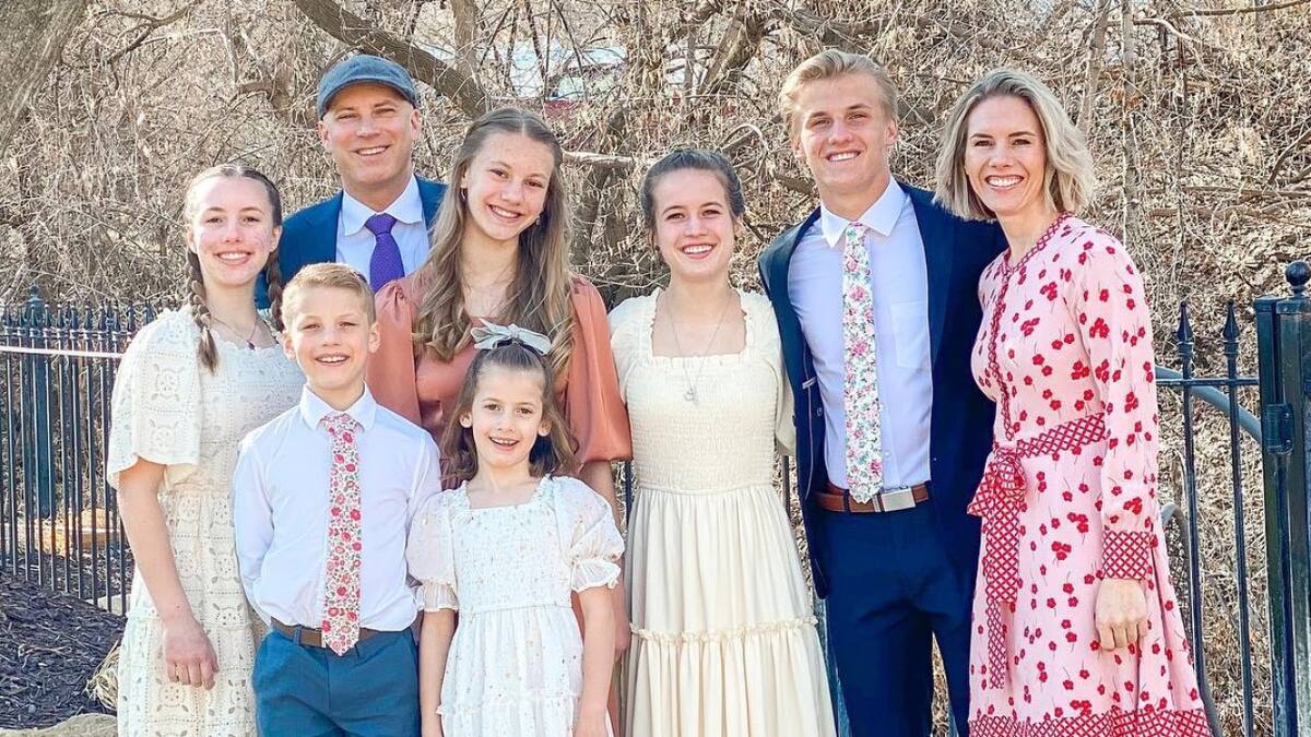 Ruby Franke junto a su familia. Foto: Instagram @moms_of_truth.