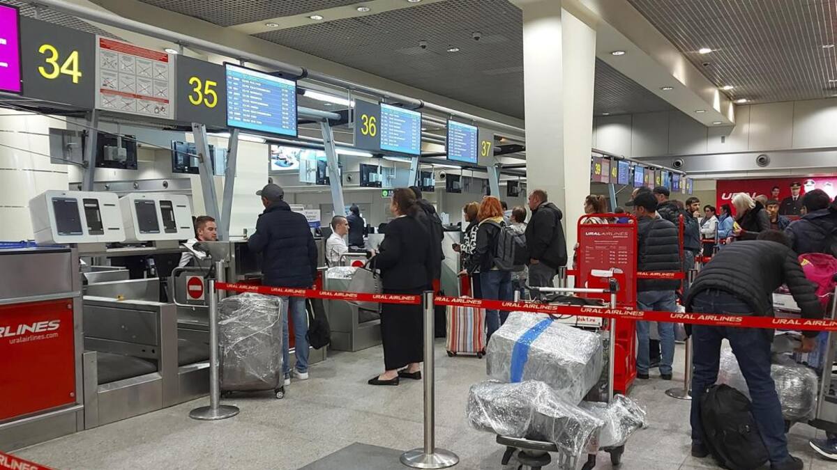 Rusos buscan dejar el país_Reuters