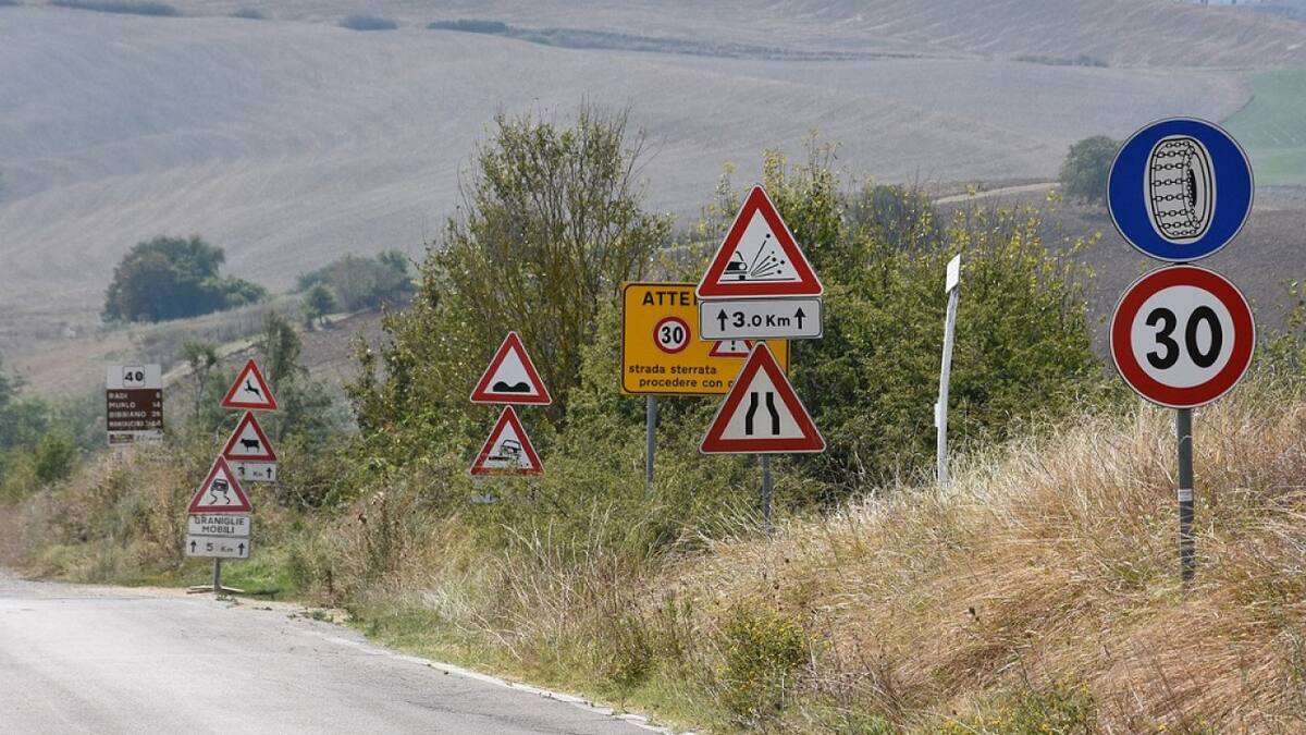 La importancia prestarle atención a los “puntos negros” en las rutas para prevenir siniestros viales. Foto: Pixabay.