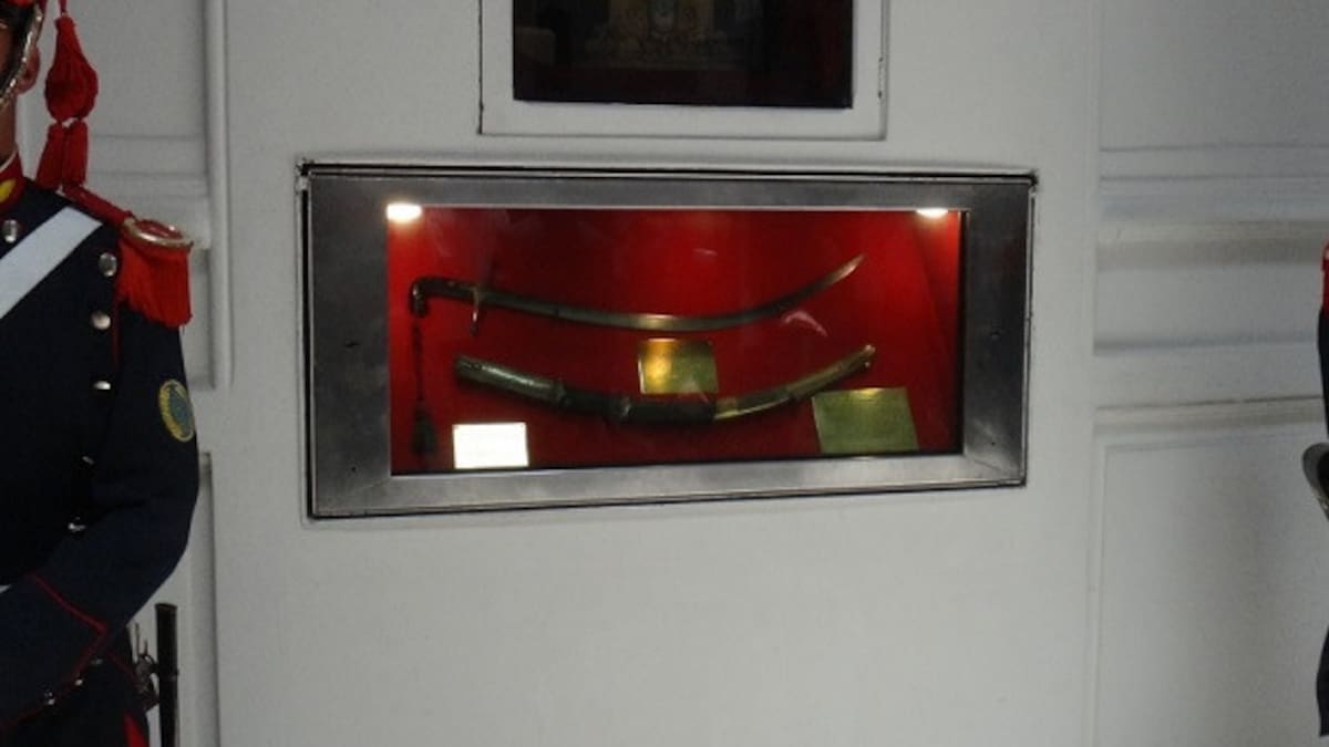 Sable corvo de San Martín
