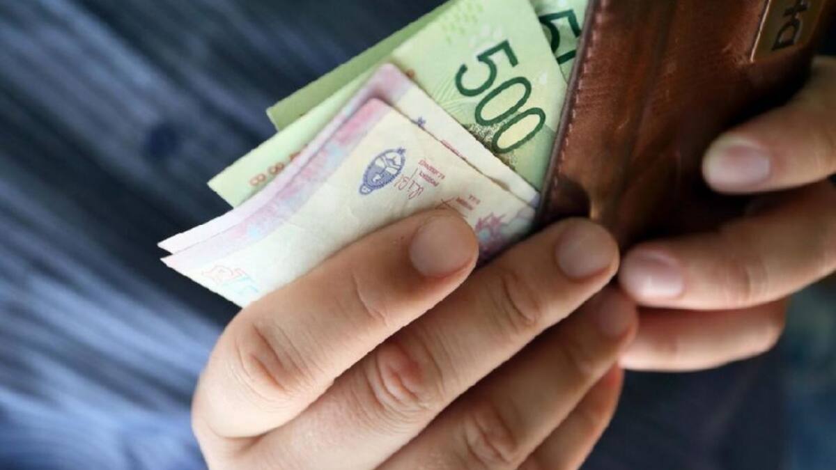 Salario, pesos argentinos