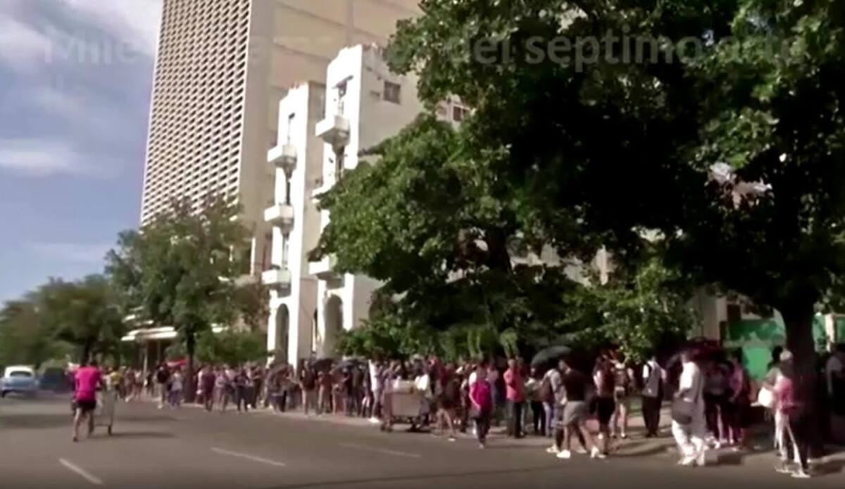 Salas de cine Ana de Armas Foto: captura Reuters