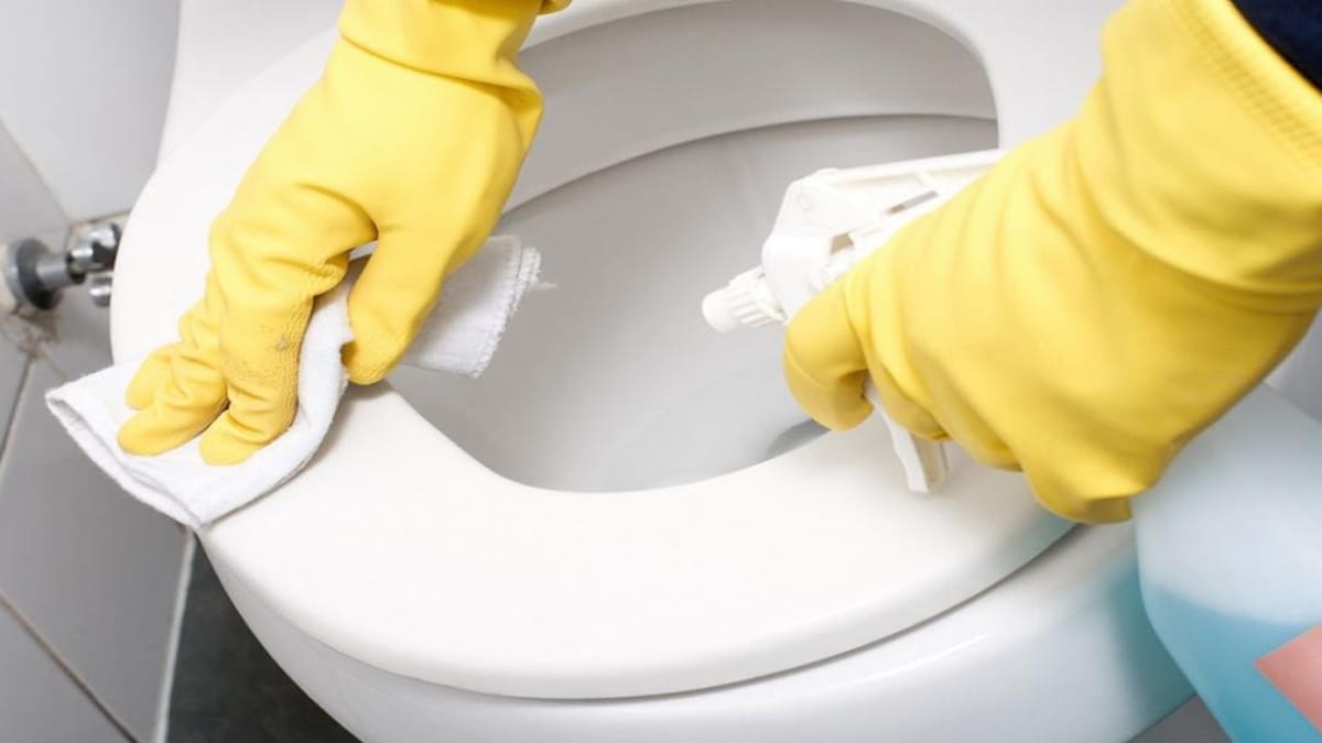 Salud, limpieza baños