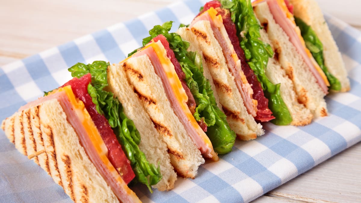 Sándwich de miga.