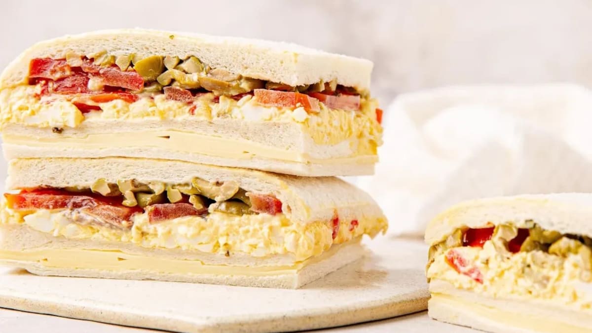 La panadería Lucca se destaca por sus sándwiches de miga.